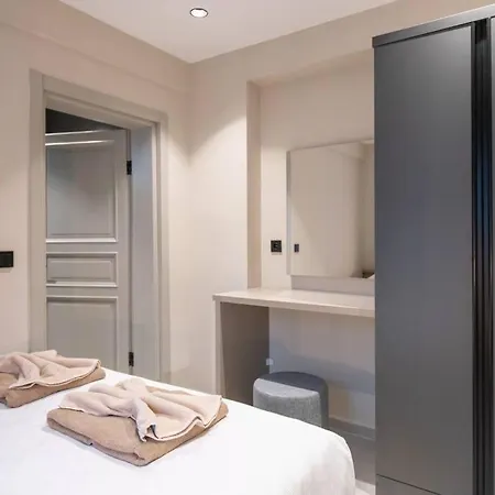 فيلة Havuzlu Korunakli Jakuzili فتحية