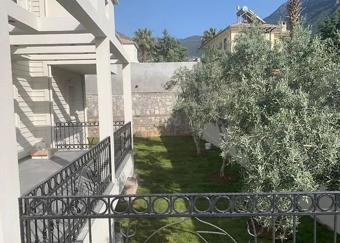 Vila Havuzlu Korunakli Jakuzili Fethiye